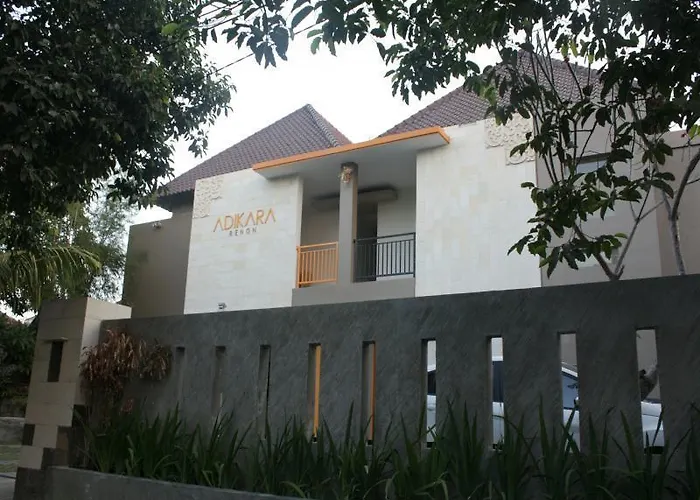 Casa de hóspedes Adikara Renon